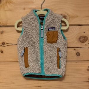 Patagonia Cream Fleece Vest with Tan Details